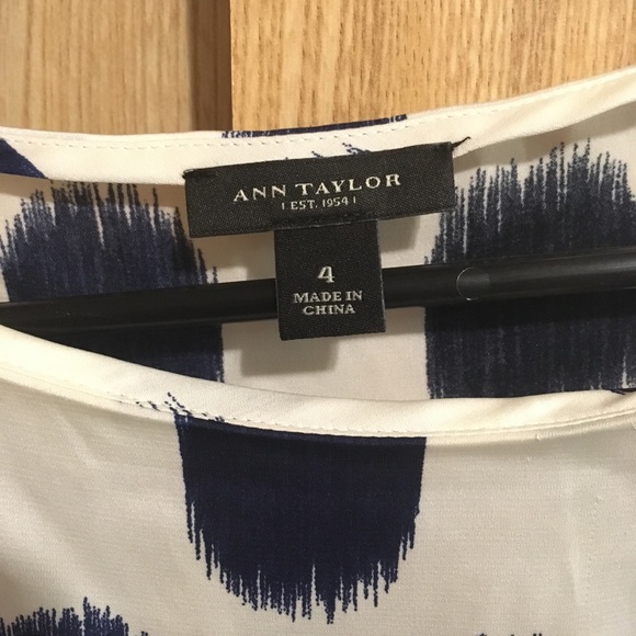 Blouse - Picture 2 of 2